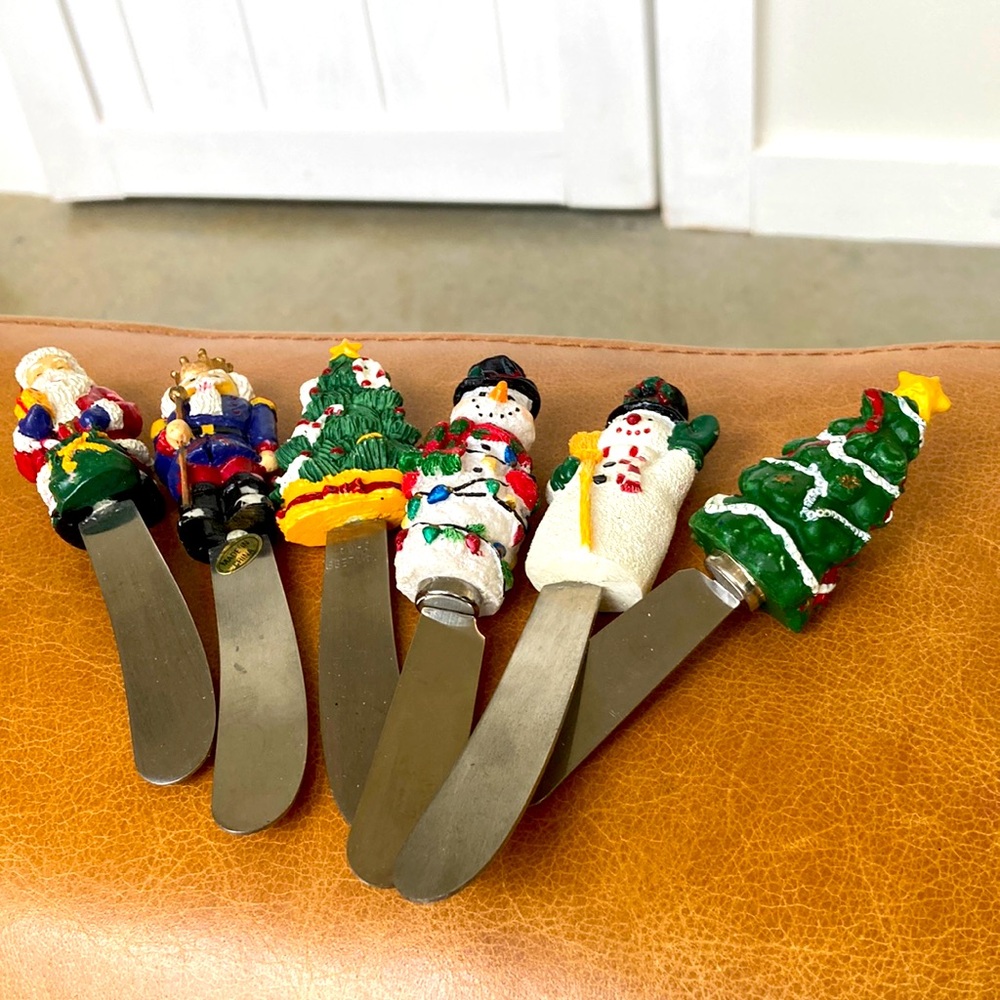 Boston Warehouse 6 Holiday Spreaders Set. Perfect as new.